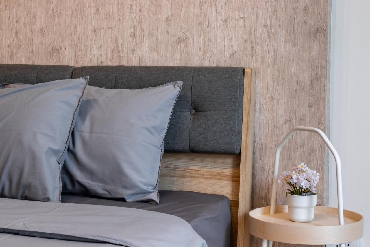 Nidhra นิทรา Apartment Ban Lat Krachaeng Luaran gambar